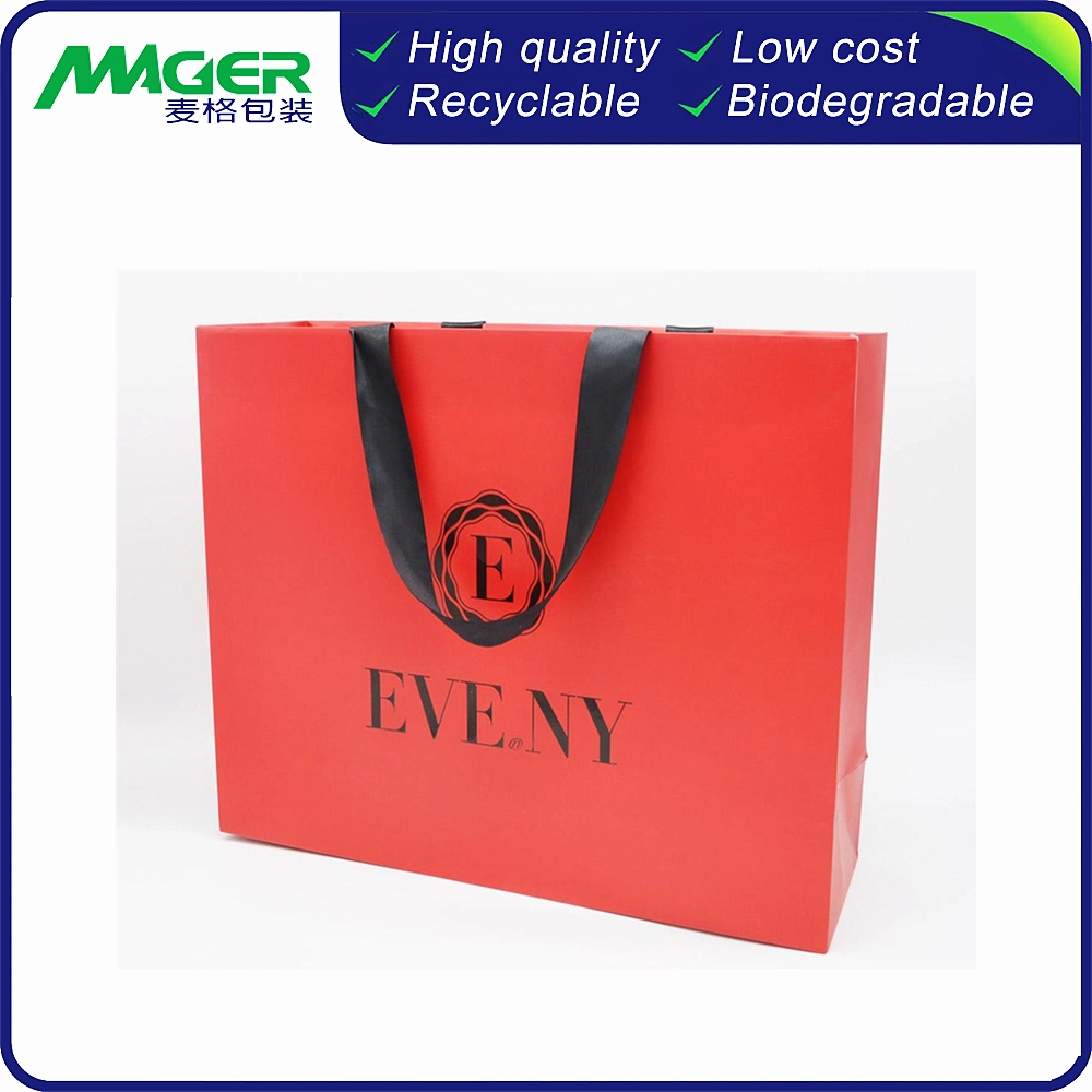 Customized Design Recyclable Paper Bags Luxury Hot Stamping Logo Printed Kraft Card Paper Gift Packaging Shopping Packing Bag with Handle